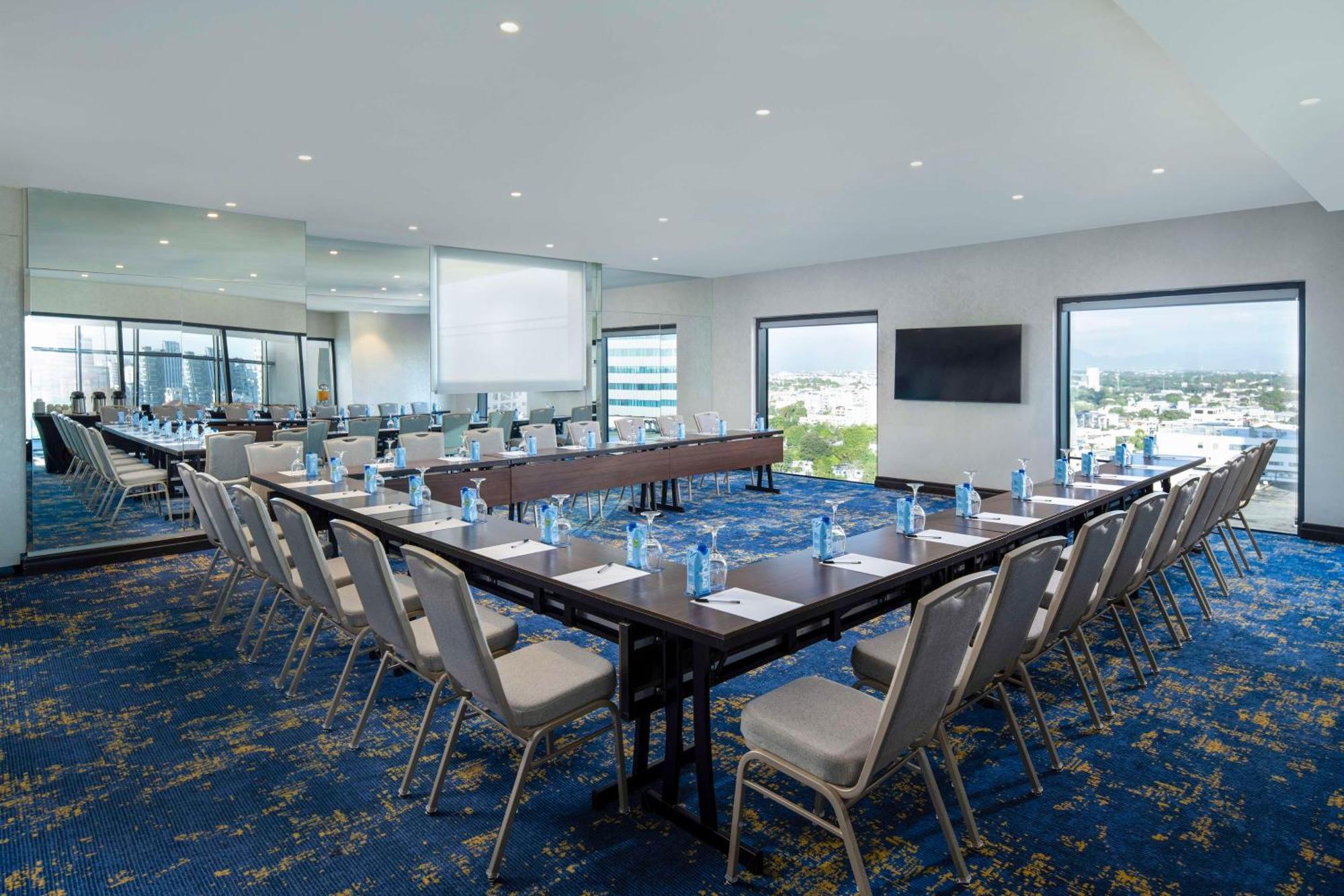 Homewood Suites By Hilton Santo Domingo Exteriér fotografie